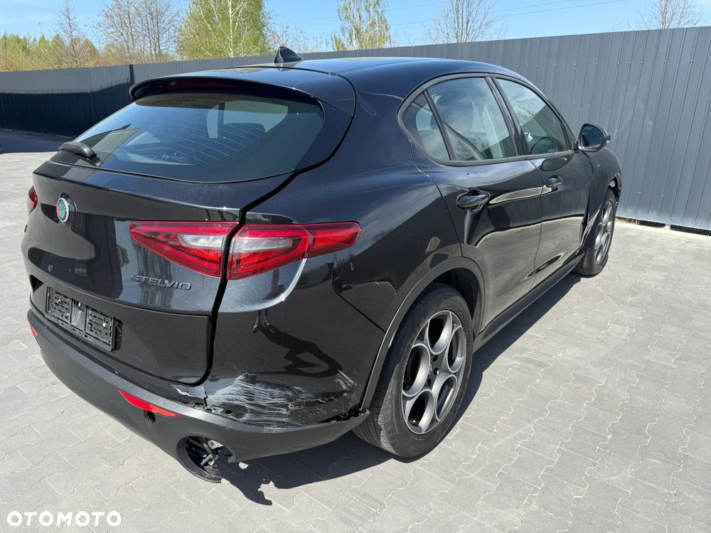 Alfa Romeo Stelvio 2.2 JTDM Q4 - 5