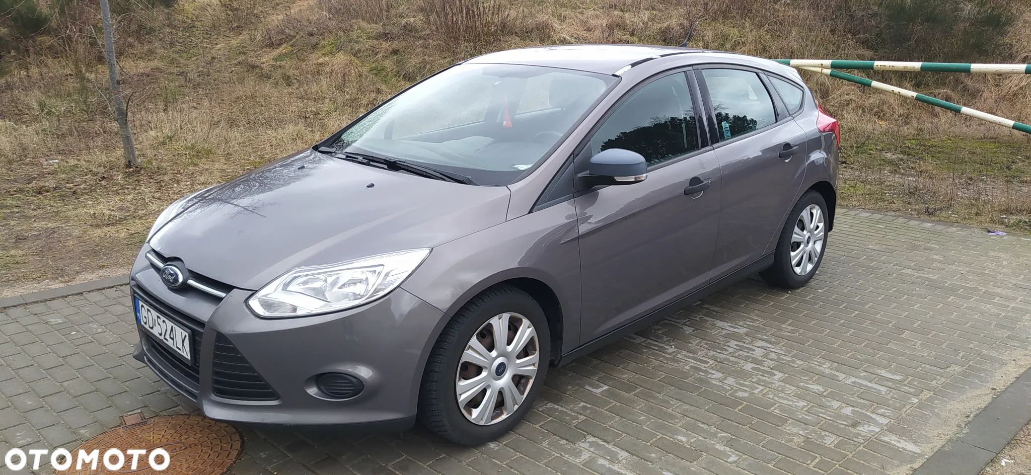 Ford Focus 1.6 Ambiente - 1