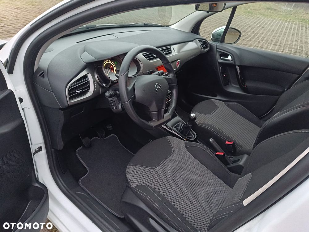 Citroën C3 Pure Tech (VTi) 82 Exclusive - 14