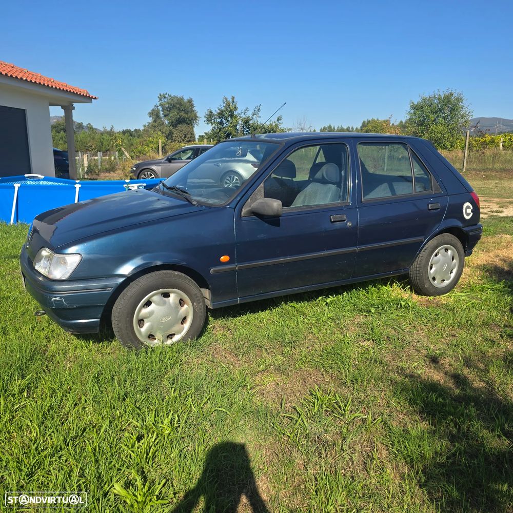 Ford Fiesta 1.1i Newport - 6
