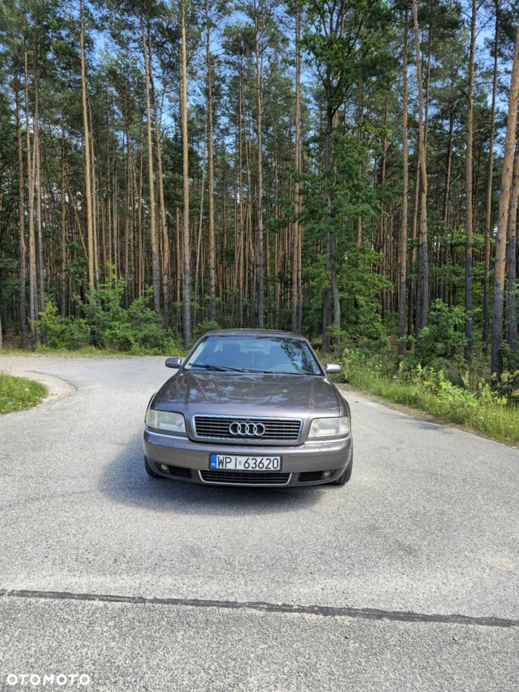 Audi A8 - 1