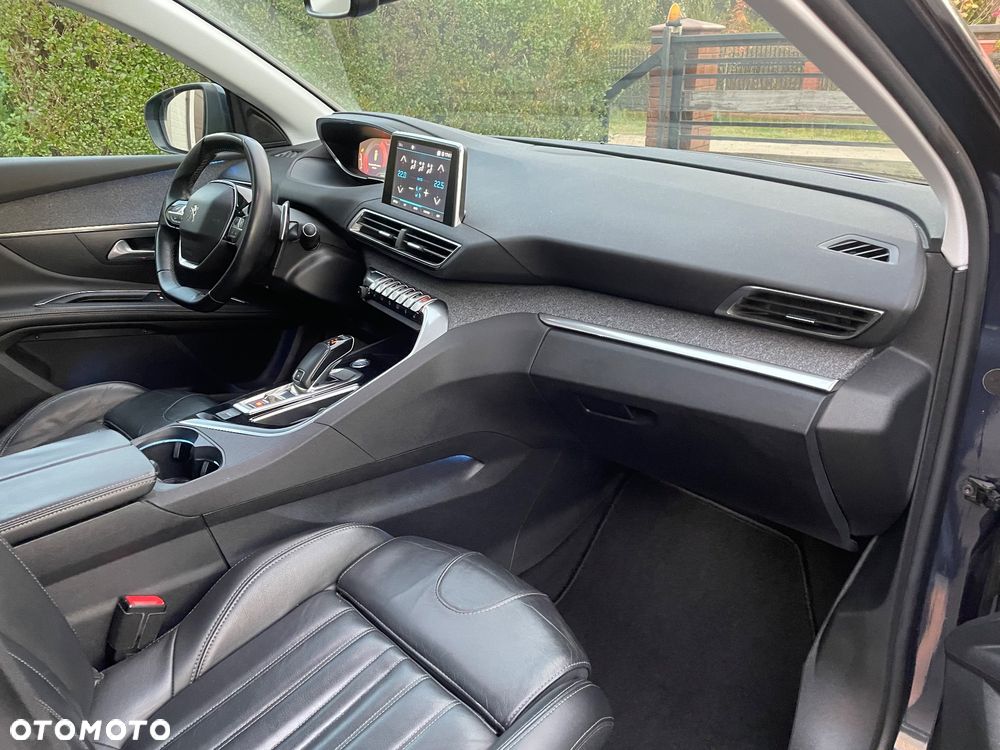 Peugeot 5008 2017