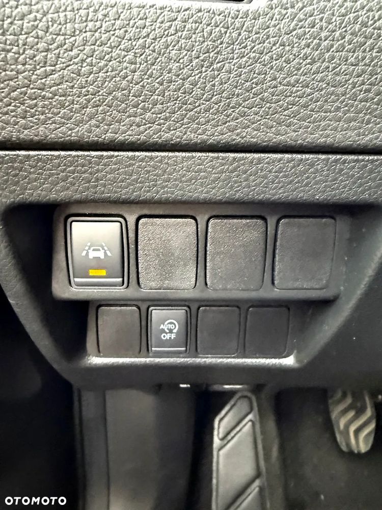 Nissan Qashqai 1.6 DCi Tekna EU6 - 18