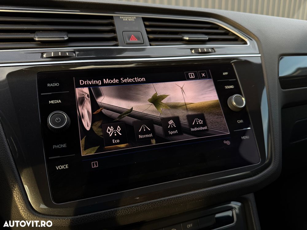 Volkswagen Tiguan 2.0 TDI SCR DSG R-Line - 20