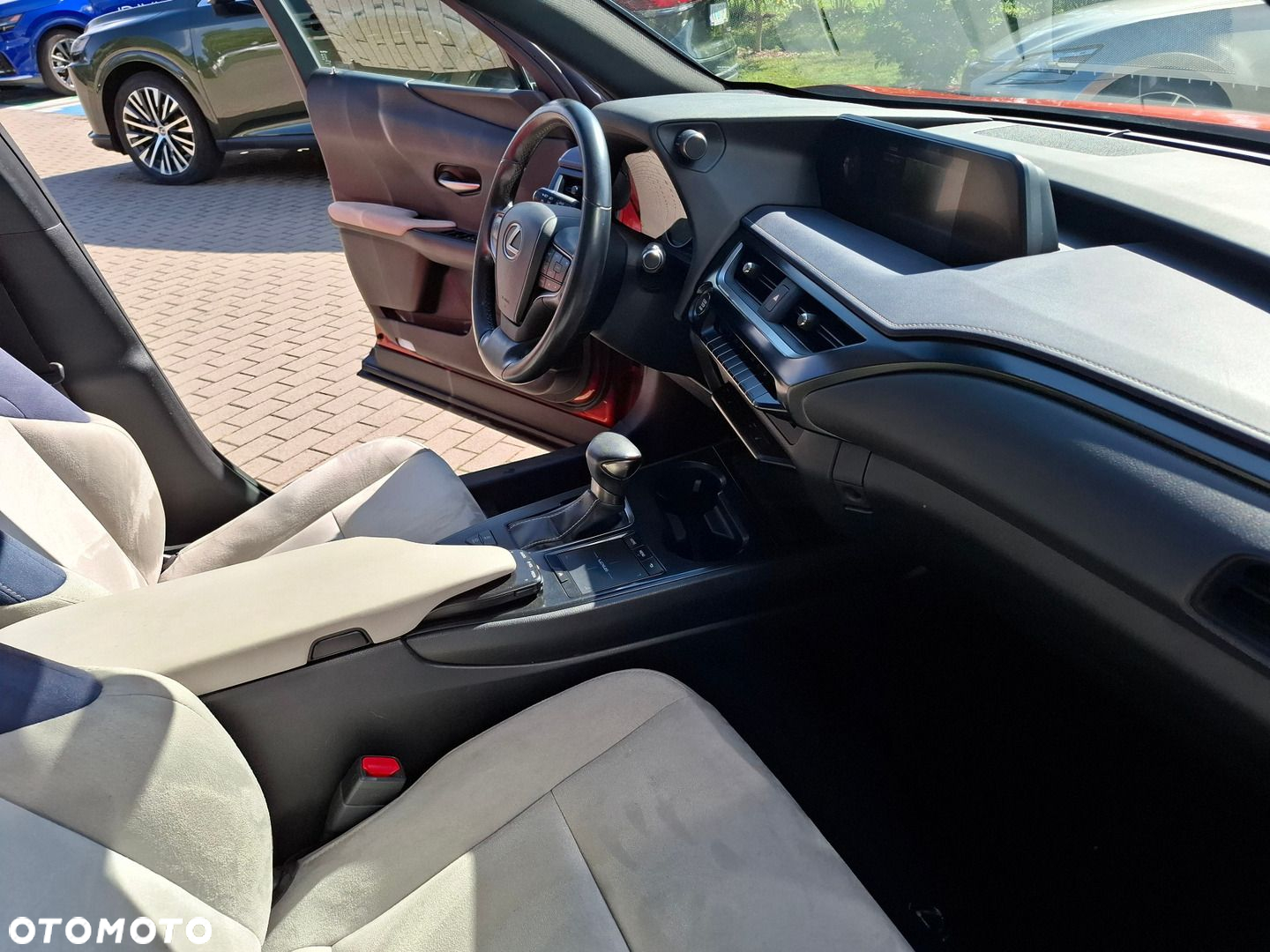Lexus UX 200 Optimum 2WD - 19