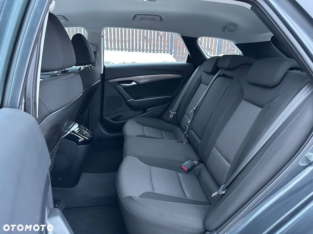 Hyundai i40 1.7 CRDi Comfort + - 13