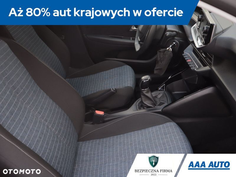 Peugeot 208 - 11
