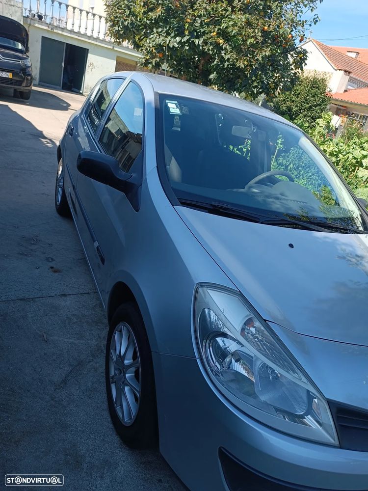 Renault Clio 1.5 dCi Confort - 2