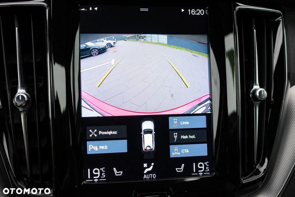 Volvo XC 60 B5 B AWD R-Design - 19