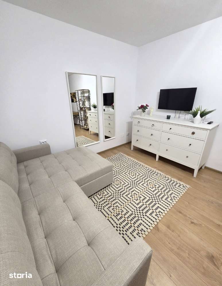 Proprietar, garsoniera Titan, 1 minut metrou, prima inchiriere — fotografia 3