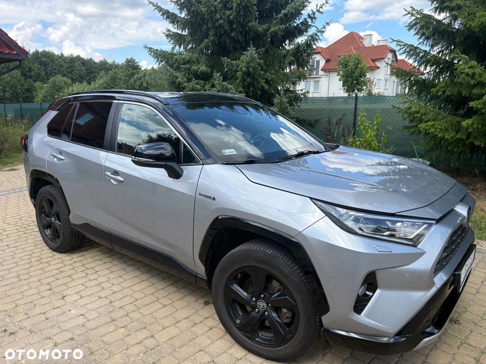Toyota RAV4 - 1