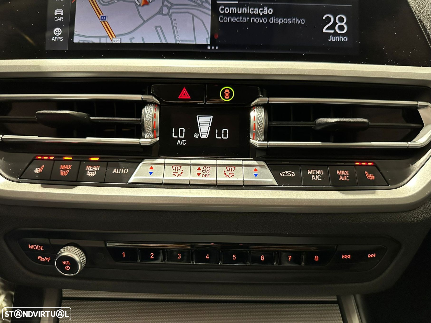 BMW 318 d Touring Auto - 36