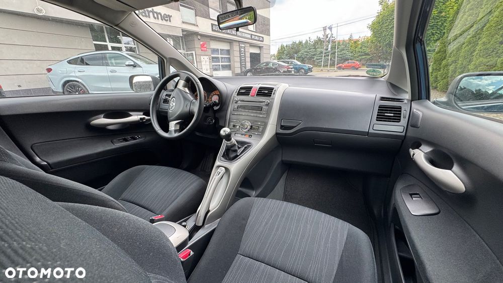 Toyota Auris 1.4 VVT-i Sol - 15