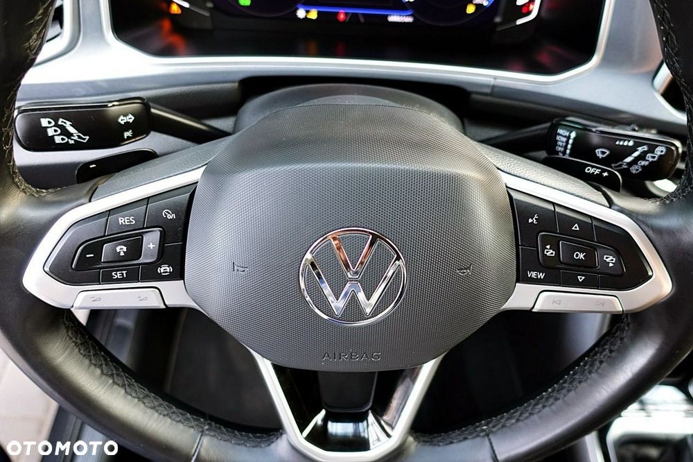 Volkswagen T-Roc - 17