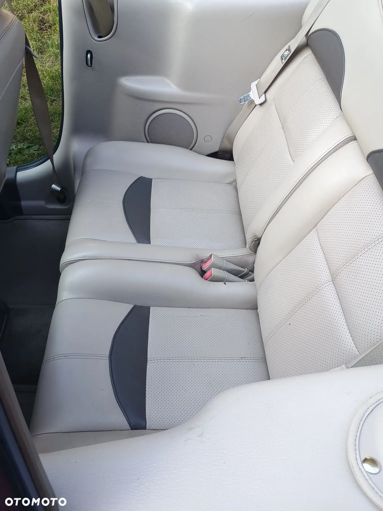 Chrysler PT Cruiser - 19