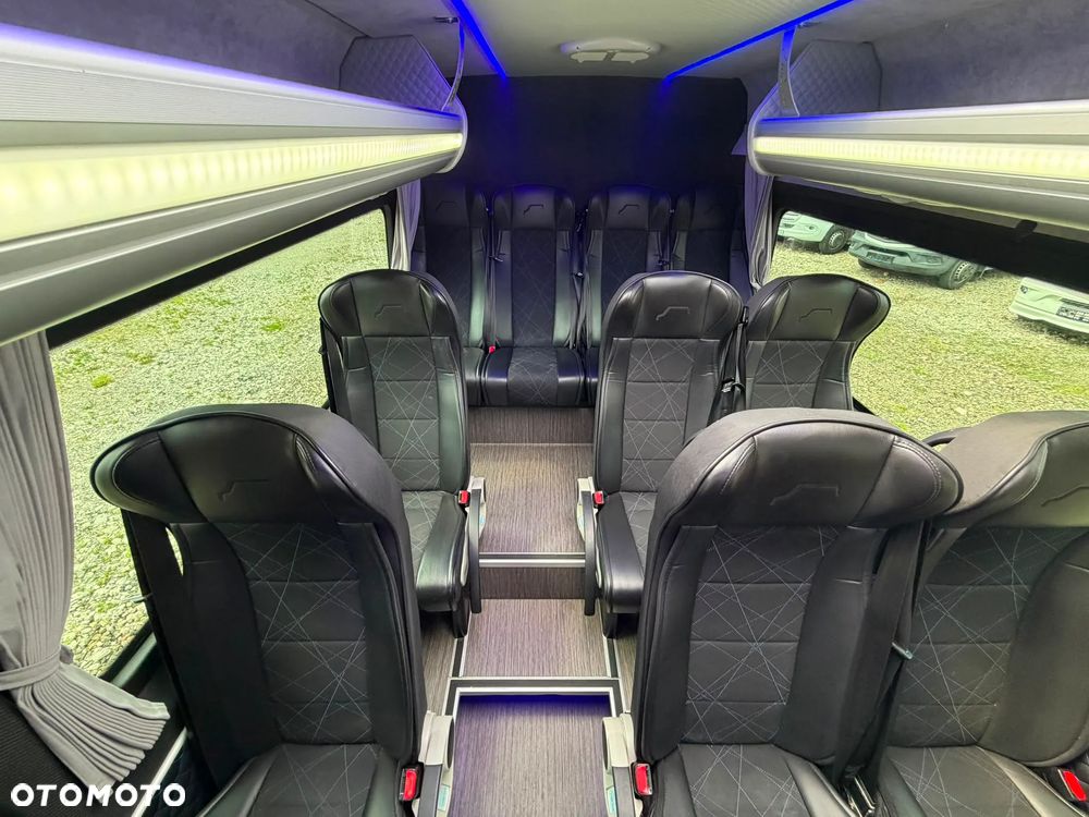 Mercedes-Benz Sprinter 519 - 19