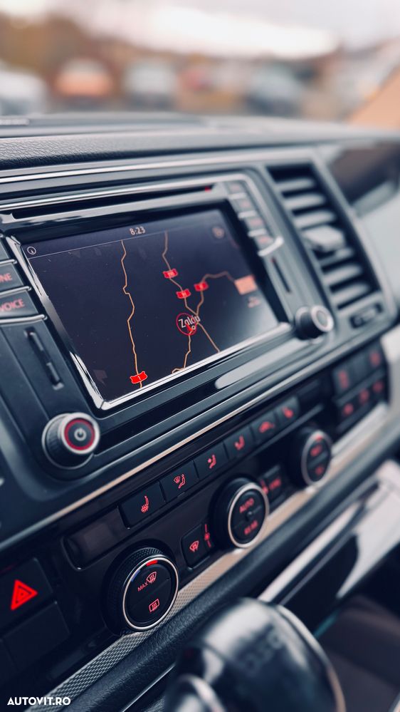 Volkswagen Multivan - 19