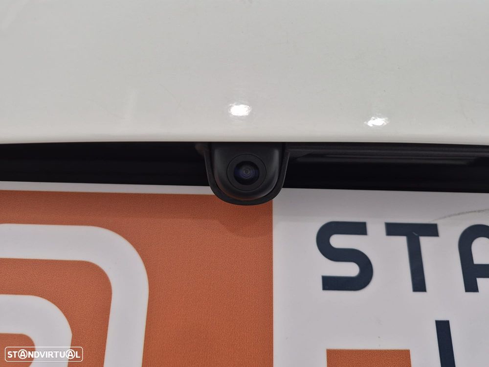 Kia Stonic 1.2 MPi Dynamic — fotografia 19