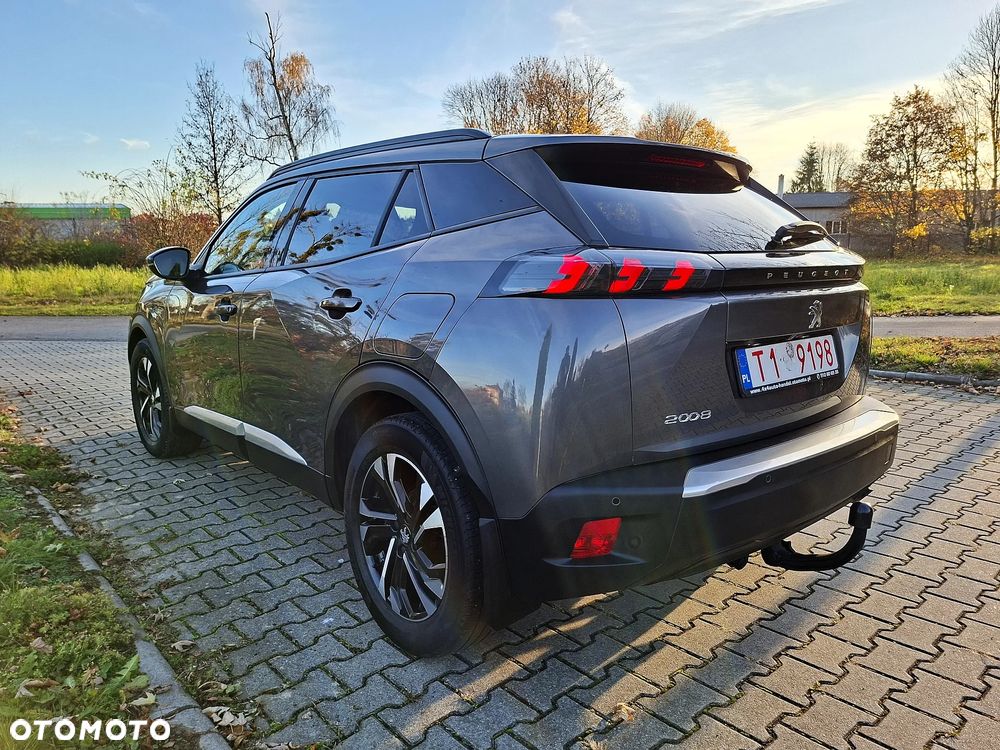Peugeot 2008 - 11