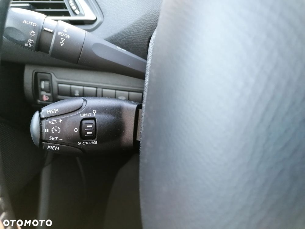 Peugeot 308 1.5 BlueHDi Active S&S - 9