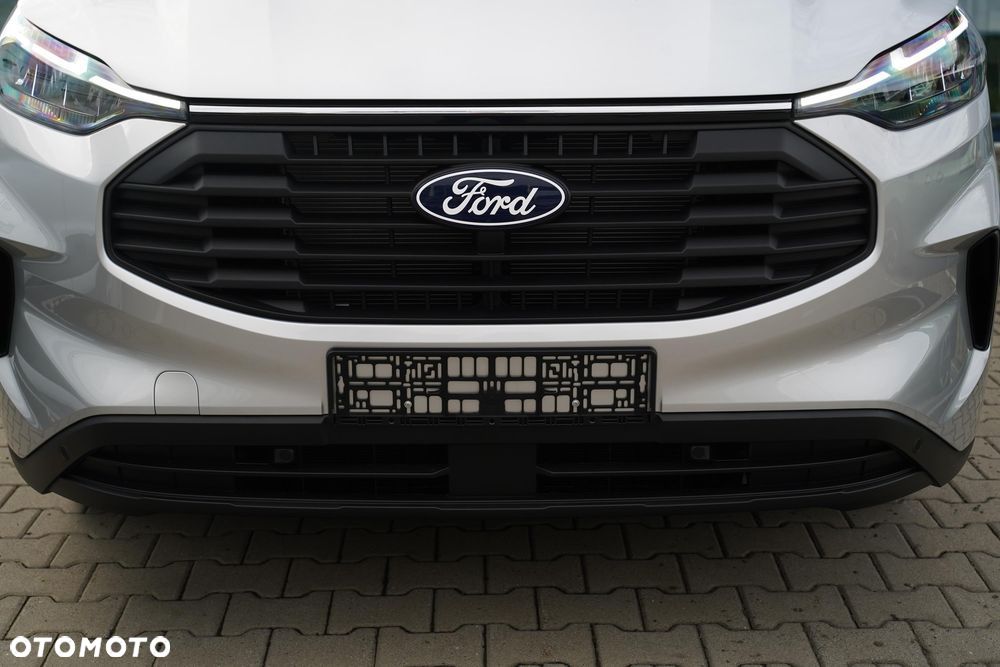 Ford Transit Custom 2.0 EcoBlue 320 L2H1 Limited Automat - 21