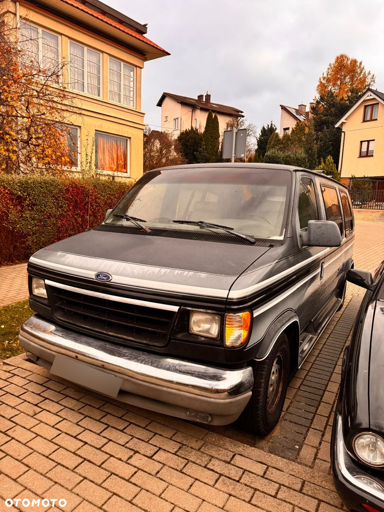 Ford Econoline - 5