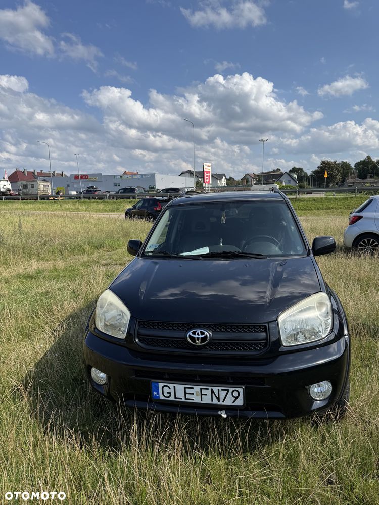 Toyota RAV4 - 1