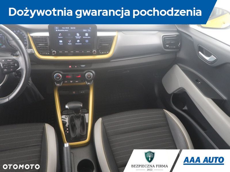Kia Stonic - 10