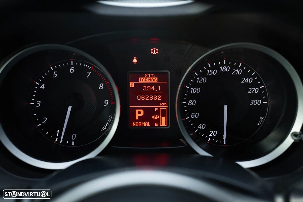 Mitsubishi Lancer - 10