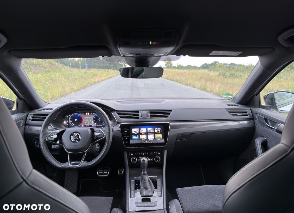 Skoda Superb 2.0 TDI SCR Sportline DSG - 31