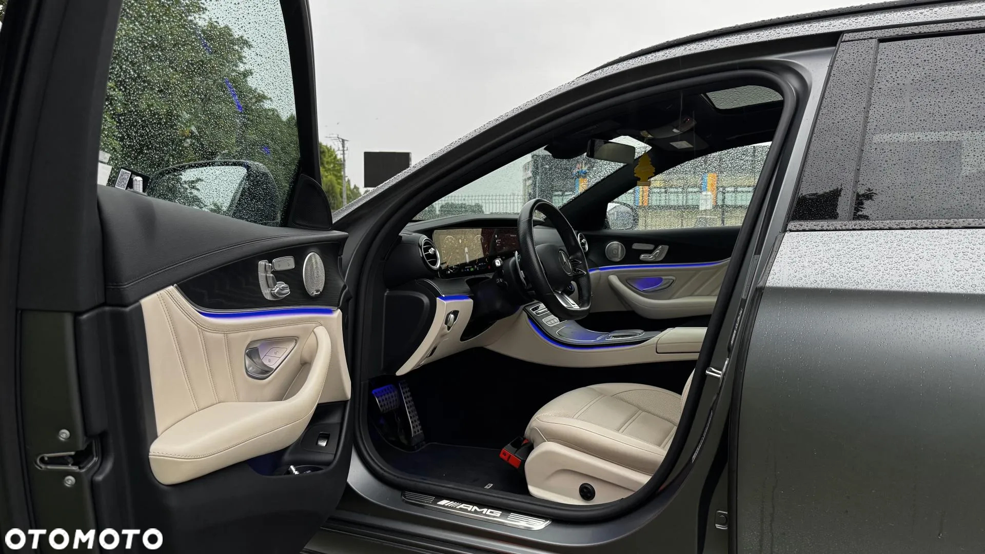 Mercedes-Benz Klasa E AMG 53 4-Matic+ - 12