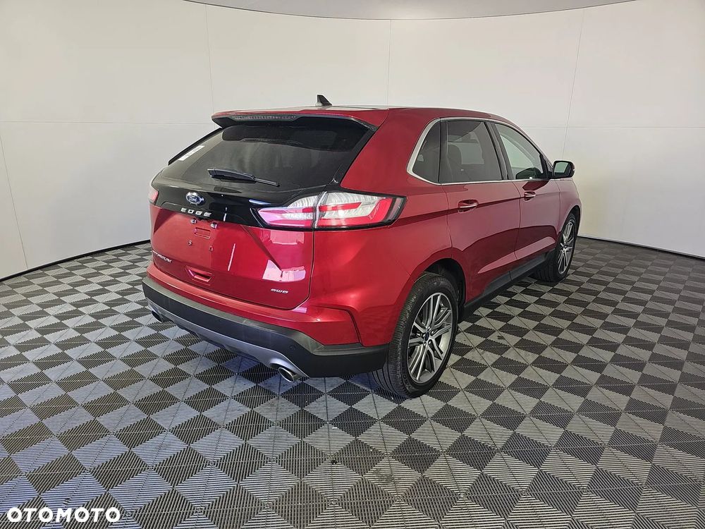 Ford Edge - 5