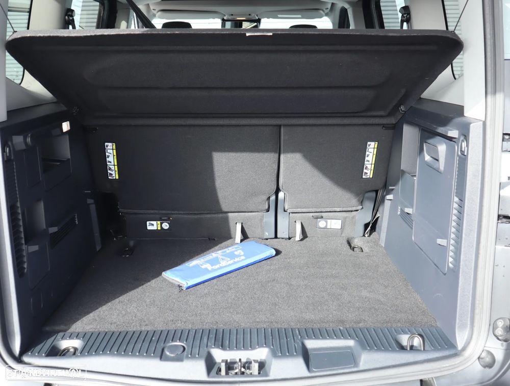 Ford Tourneo Courier 1.0 EcoBoost Active - 52