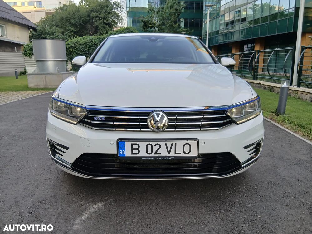 Volkswagen Passat Standard - 1