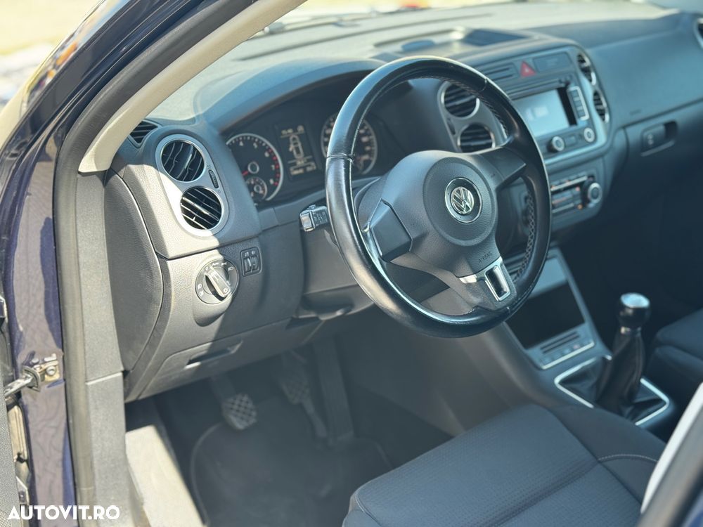 Volkswagen Tiguan - 10