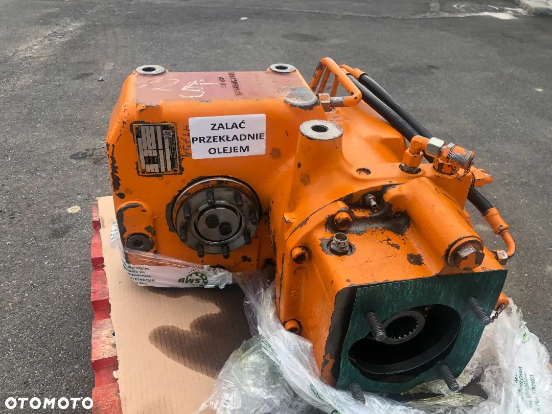 Skrzynia biegów hydrauliczna koparka Liebherr A900C Litronic - 1