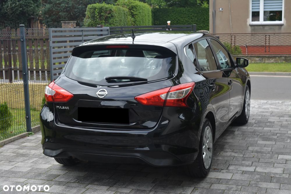 Nissan Pulsar 1.2 DIG-T Tekna EU6 - 23