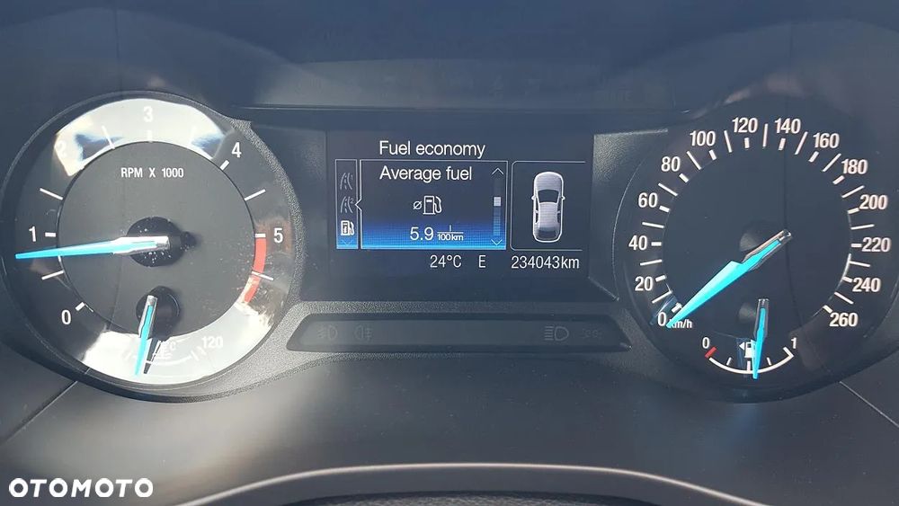 Ford Mondeo 2.0 TDCi Ambiente - 35