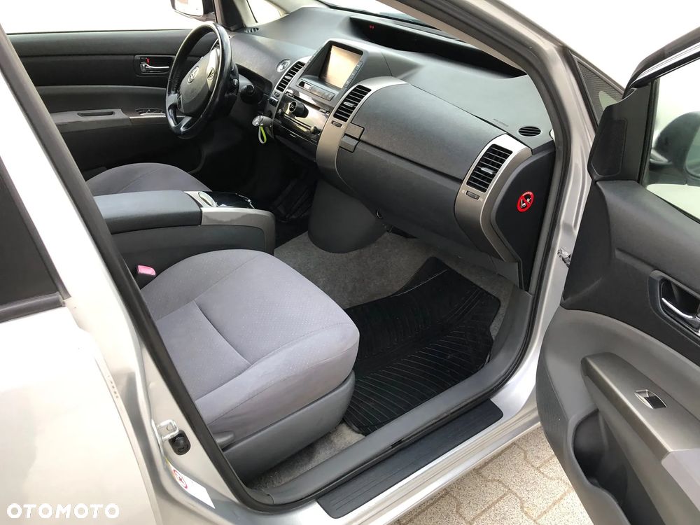 Toyota Prius 1.5 VVT-i Sol - 10