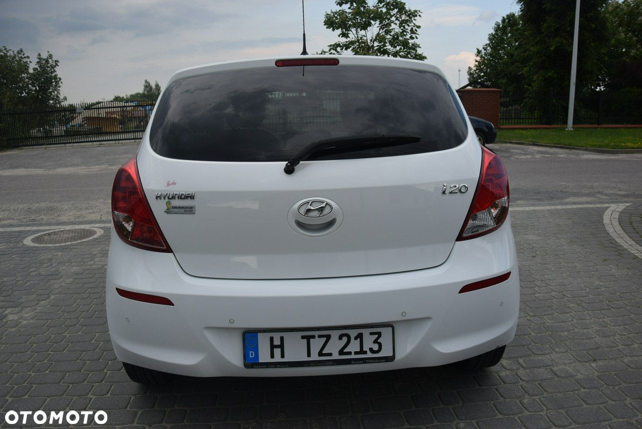 Hyundai i20 1.25 Wersja Jubileuszowa - 12