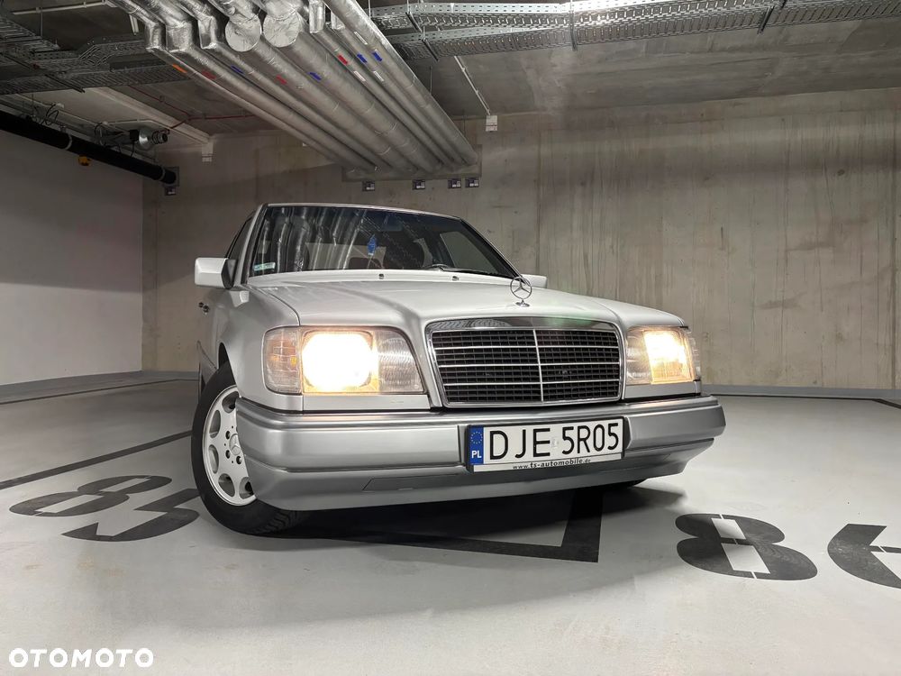 Mercedes-Benz Klasa E - 2