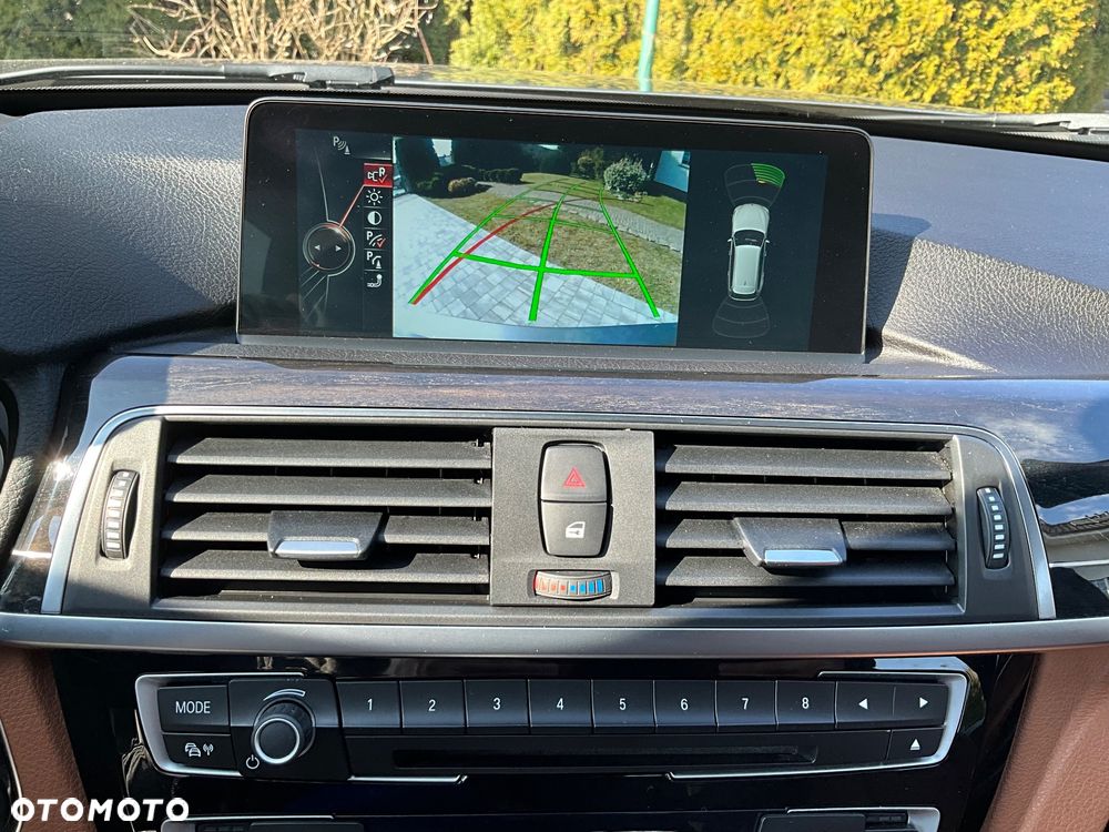 BMW Seria 3 320d Luxury Line - 29