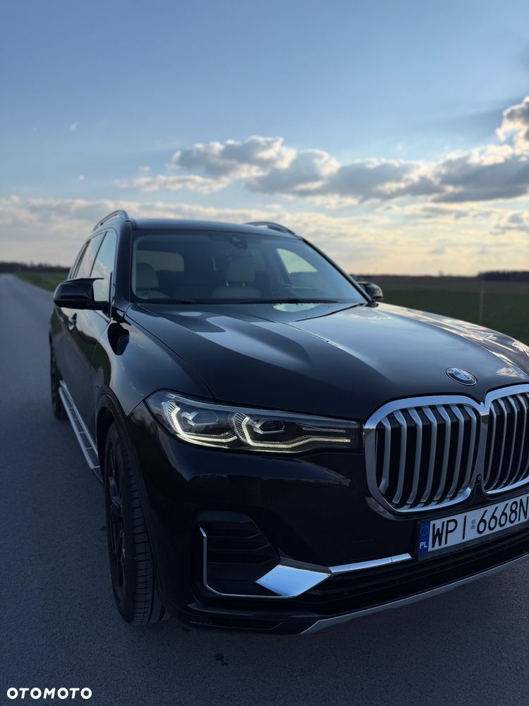 BMW X7 xDrive40i - 7