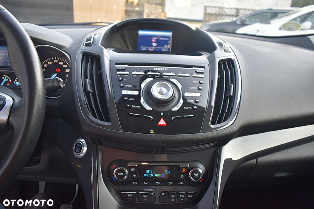 Ford Kuga 2.0 TDCi 2x4 Titanium - 35