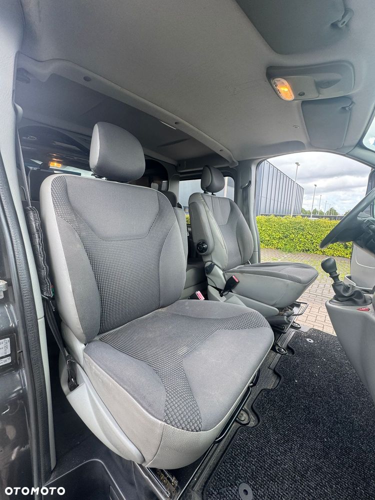 Opel Vivaro - 18
