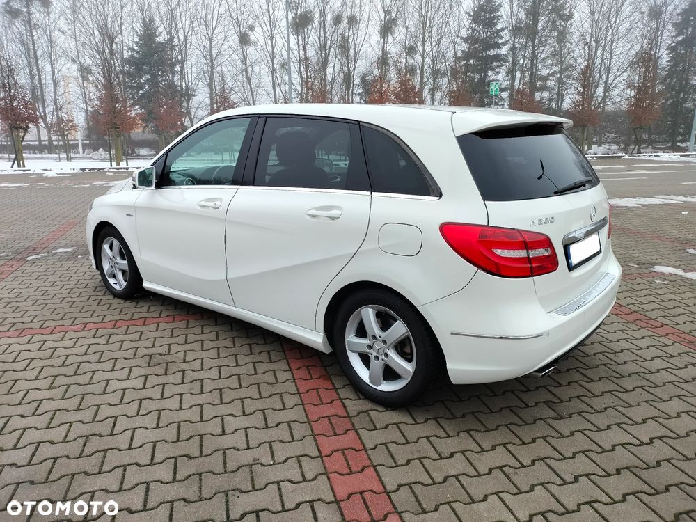 Mercedes-Benz Klasa B 200 CDI BlueEFFICIENCY EDITION 1 - 4
