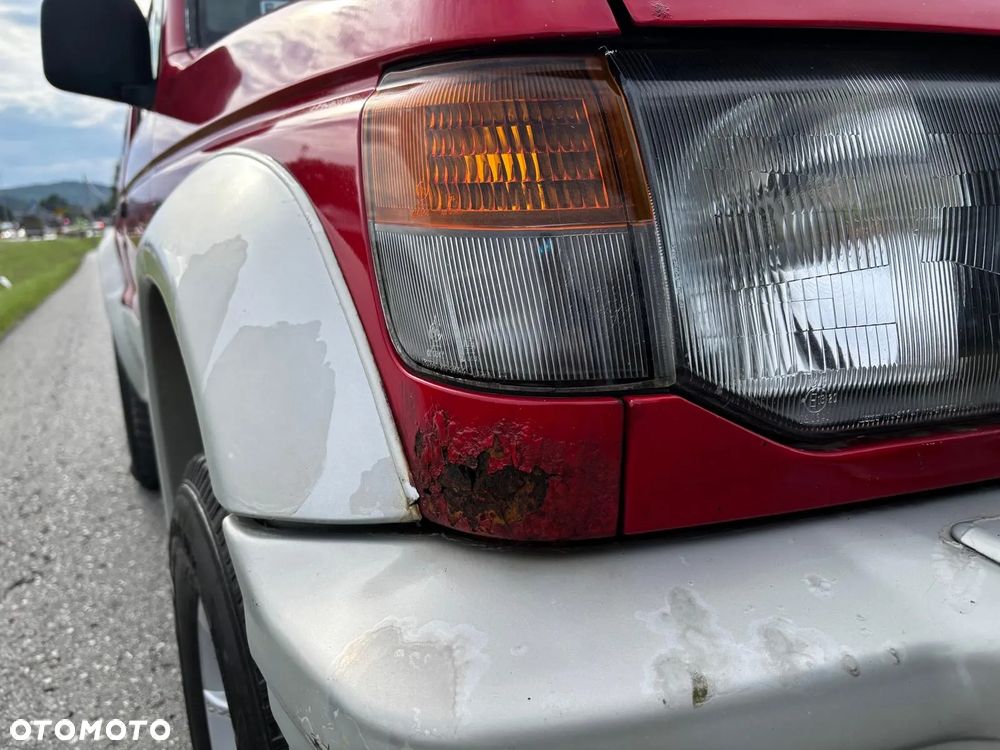Mitsubishi Pajero - 25