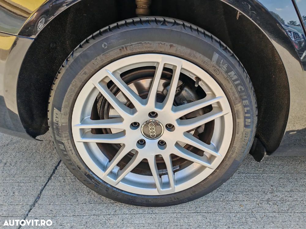 Audi A4 2.0 TDI Avant - 9