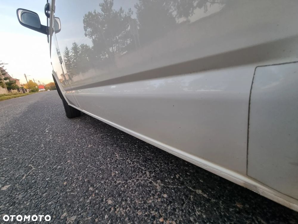 Volkswagen T5 - 23