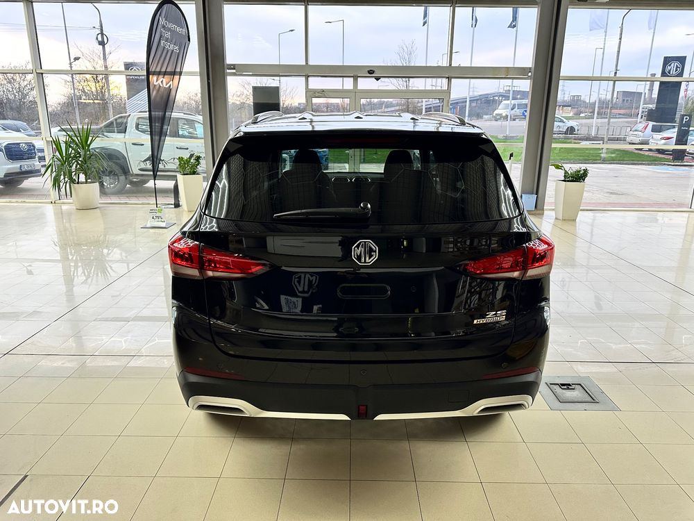 MG ZS HEV 1.5 GSI AT Exclusive - 6